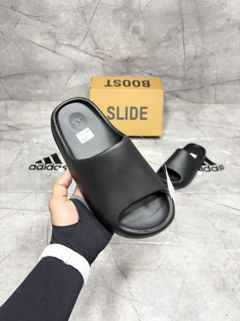 _ADIDAS_YEEZY_SLIDE-BLACK