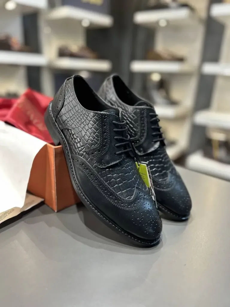 Zoncaster 100% Geniune Leather Black Formal 135