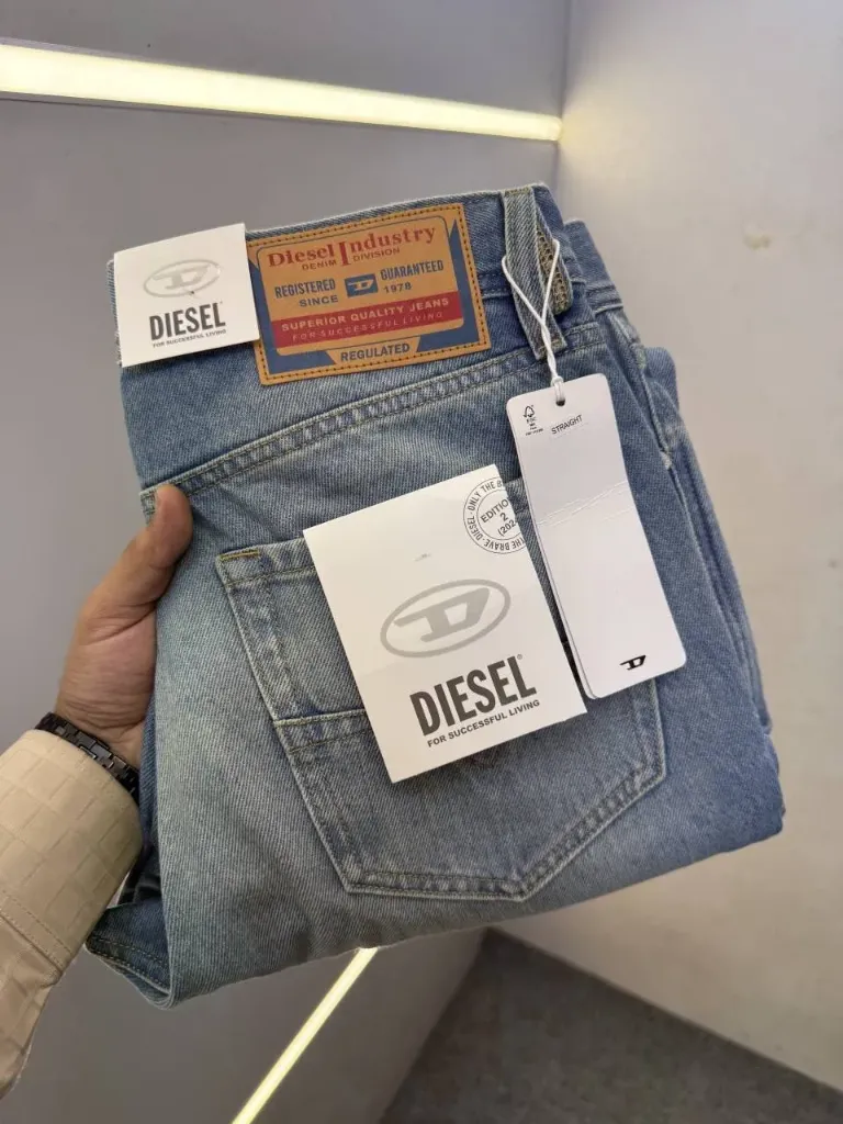 DIESE-L PREMIUM LIGHT BLUE DENIM JEANS STRAIGHT FIT LENGHT 41