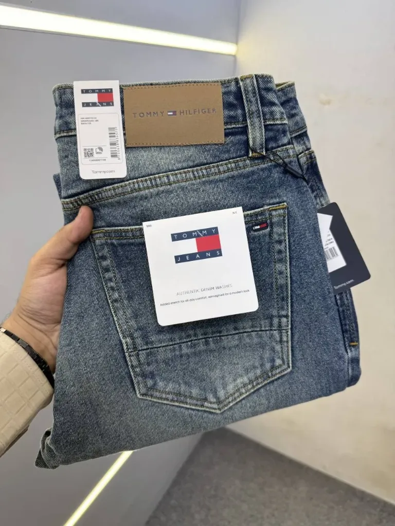 TOMMY-HILFIGER GREENISH SHADE STRAIGHT FIT DENIM LENGHT 41